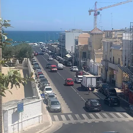 Ad Un Passo Dal Mare Affittacamere *